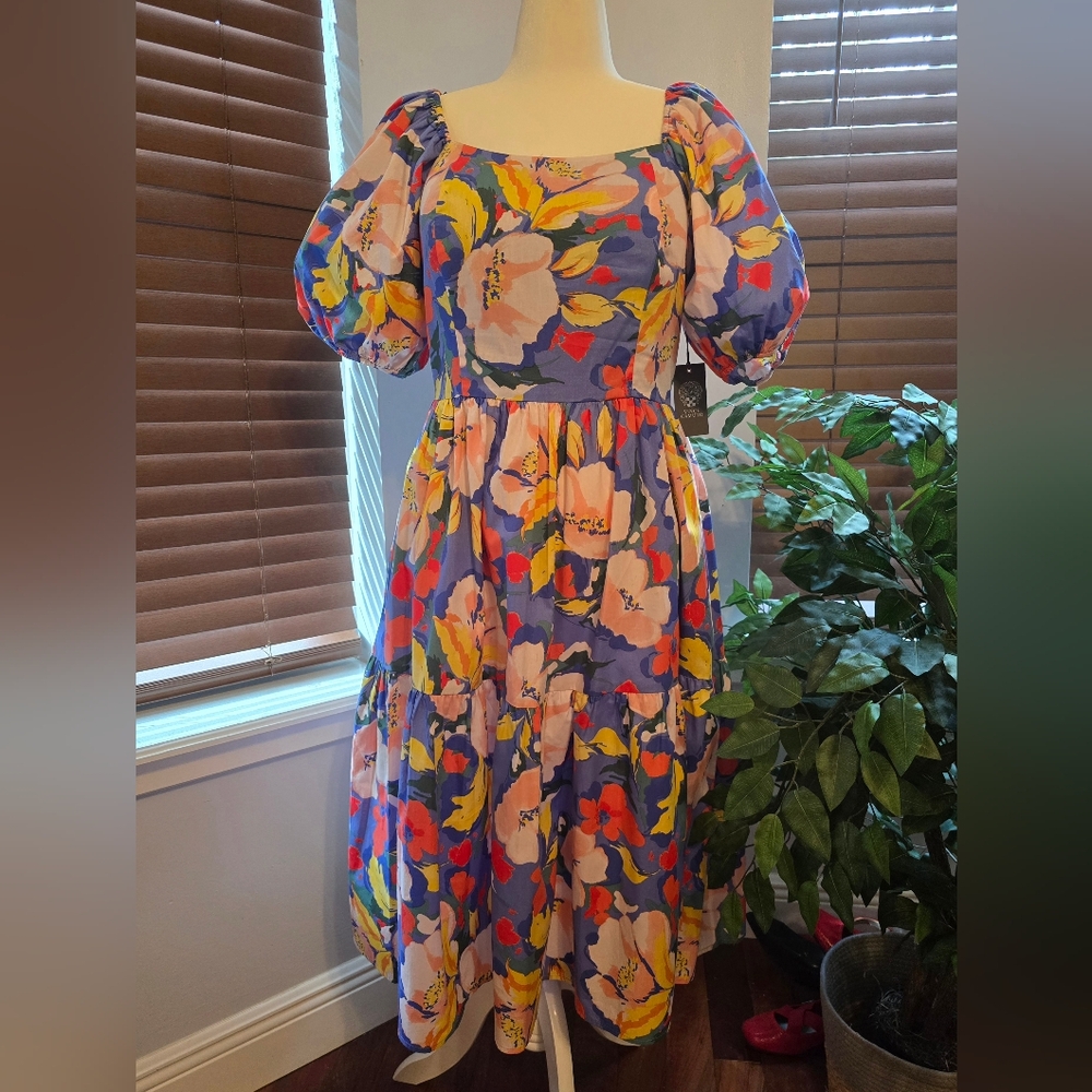 Vince Camuto Floral Zip-back Dress w/POCKETS!